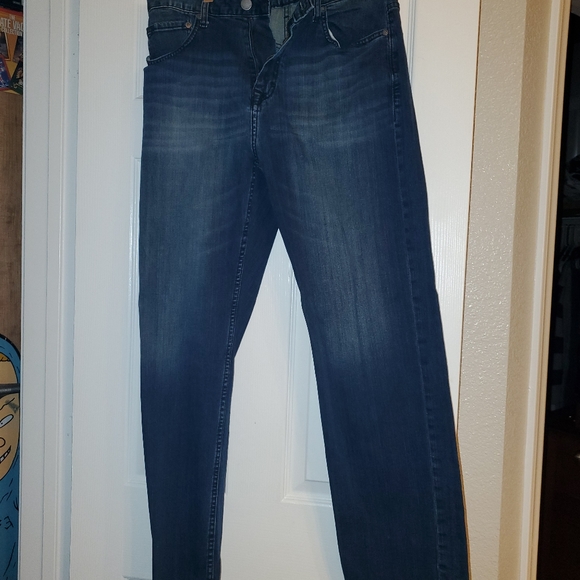 Calvin Klein Jeans 🌞 - Picture 3 of 6